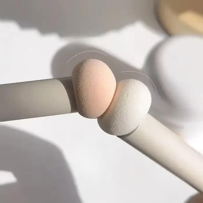 Pinceau anti-cernes avec tête de chambre plus lente