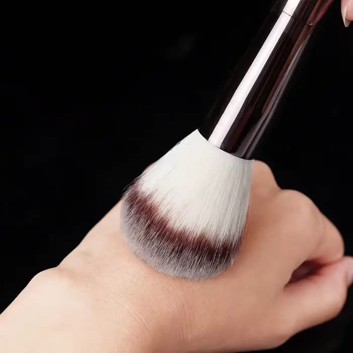 Pinceaux de maquillage en poudre sablier, 1 pièce, pour fond de teint, fard à joues, manche en métal, correcteur, bronzant, haut de gamme, avec boîte