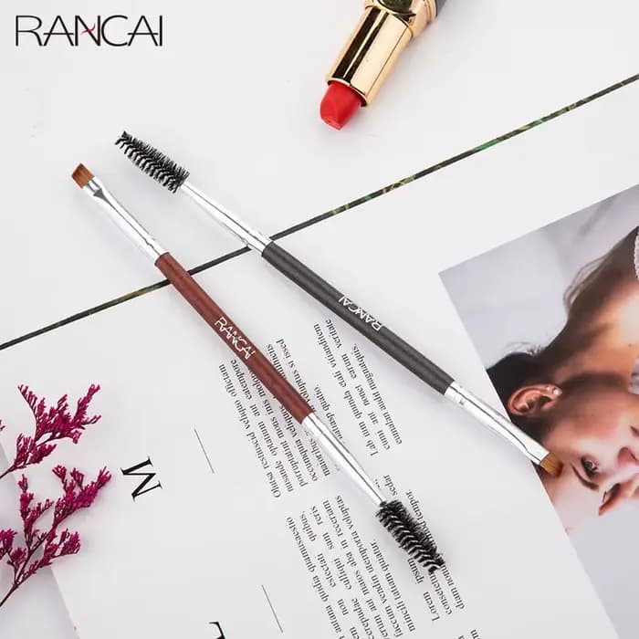 Pinceau à sourcils biseauté