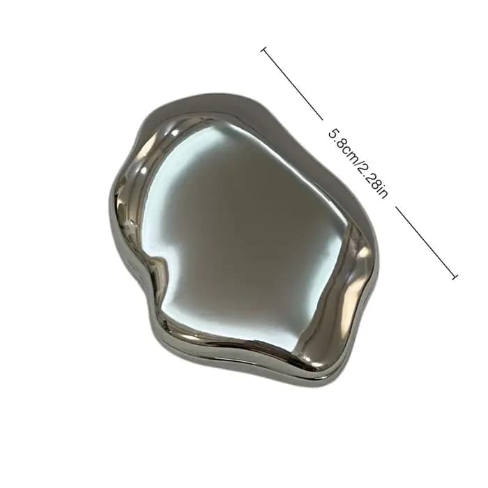 Miroir de maquillage élégant en forme de cœur