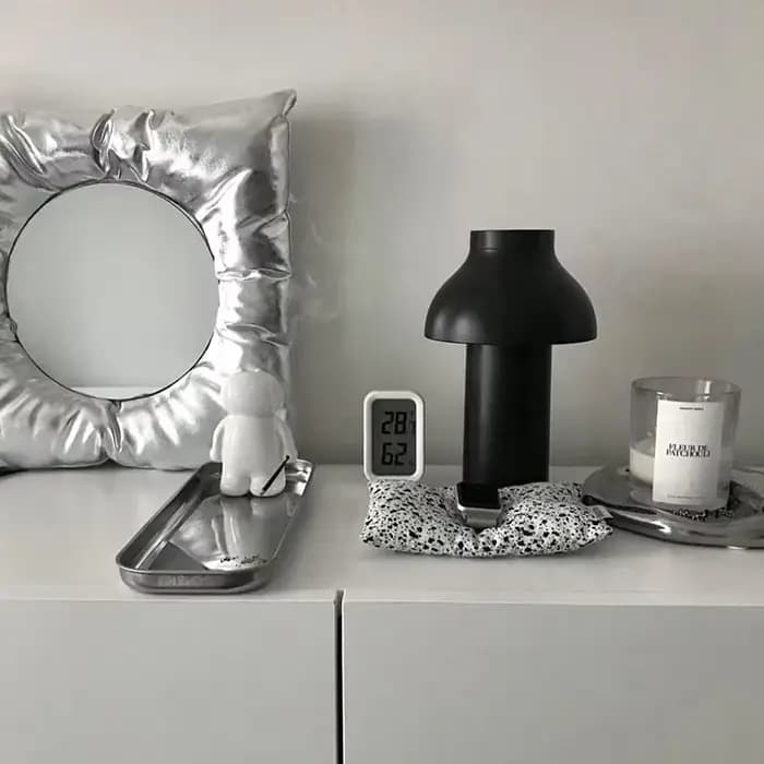 Nouveau Style INS oreiller miroir créatif carré mural salle de bain