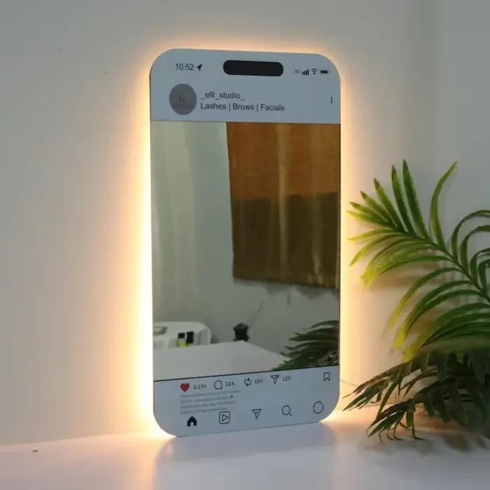 Miroir lumineux personnalisé avec LED pour les réseaux sociaux