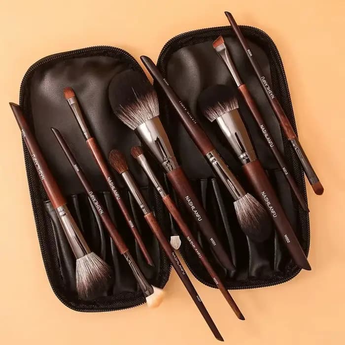 Ensemble de pinceaux de maquillage en fourrure d'animal de qualité supérieure, manche en bois, fard