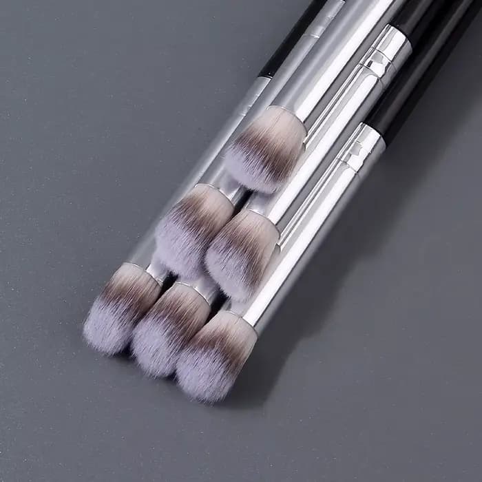 Lot de 6 pinceaux correcteurs souples multifonctionnels à angle coudé pour une couverture précise des imperfections du visage. Pinceau de maquillage pour débutants. Outil de beauté.