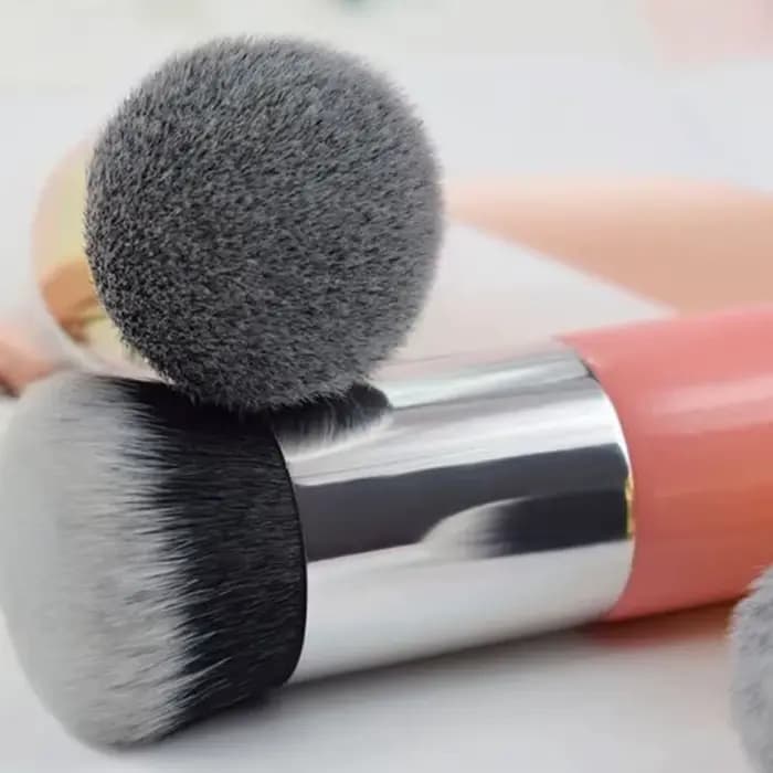 Pinceau de maquillage pour fond de teint Fat dôme