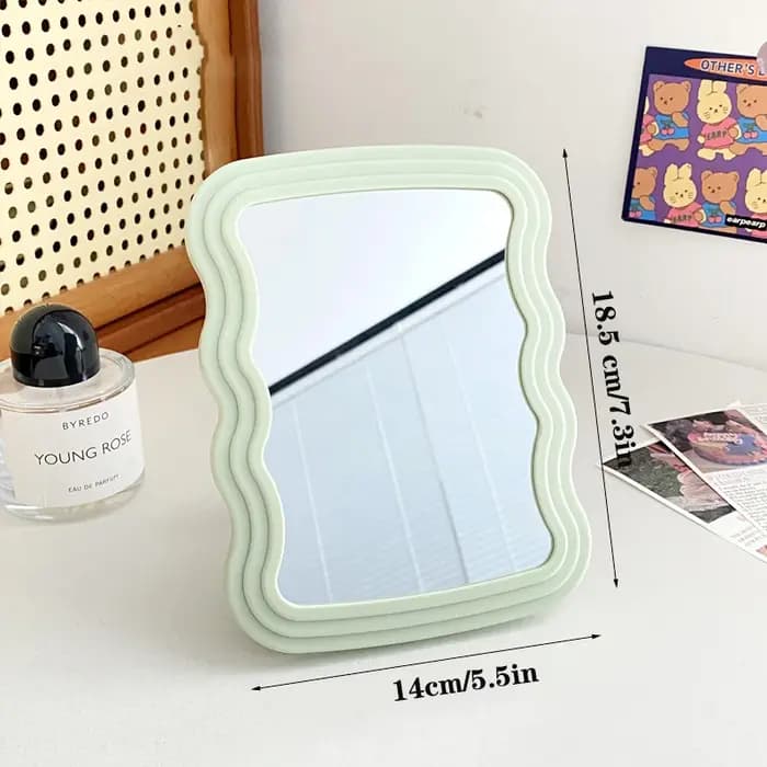 Miroir de maquillage de bureau ondulé pour étudiant