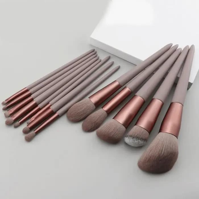 Ensemble de pinceaux de maquillage doux pour femmes