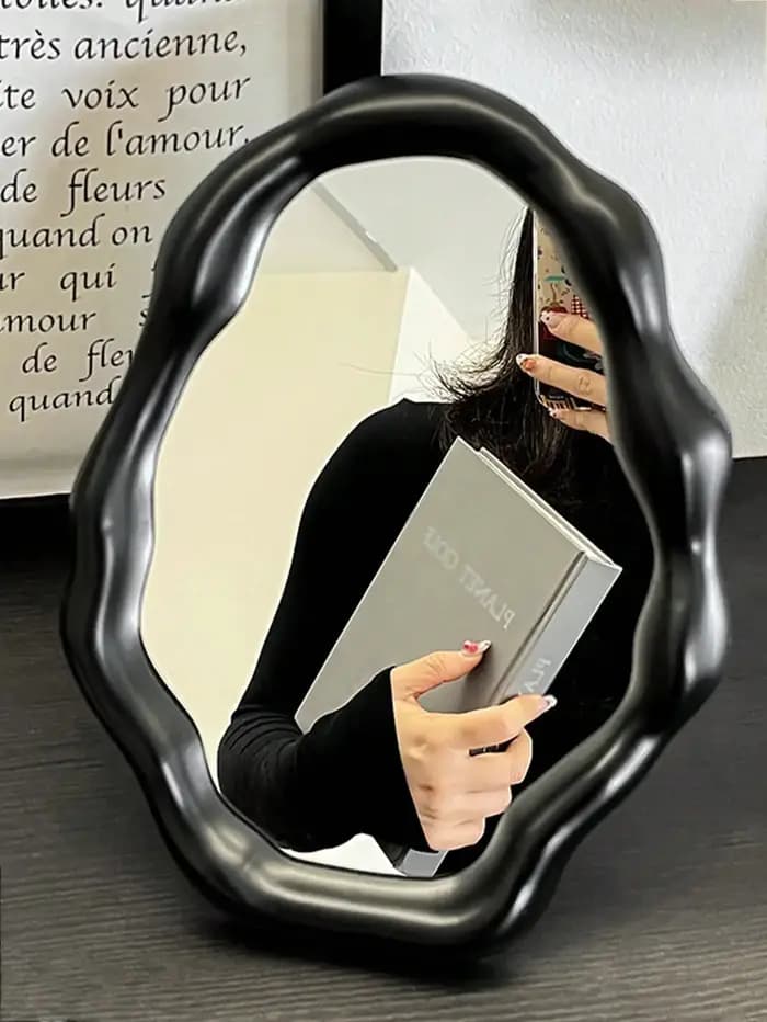 Miroir de maquillage de style nordique