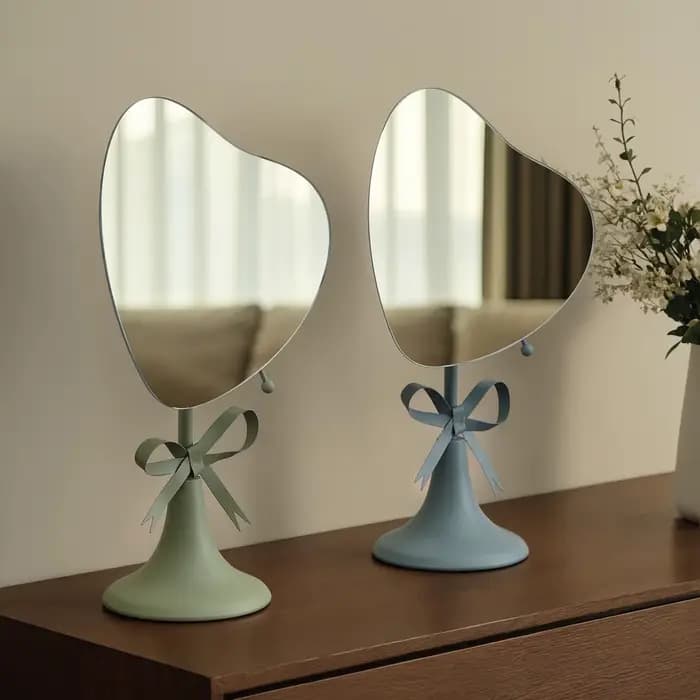 Miroir de maquillage en métal pour la maison