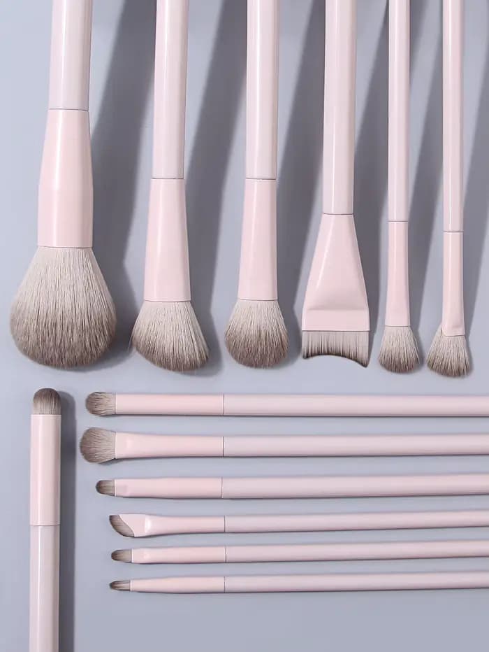 Ensemble de 13 pinceaux de maquillage doux et moelleux