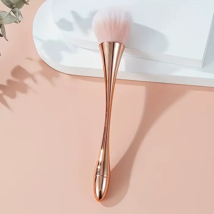Pinceau de maquillage en forme d'éventail rose doré