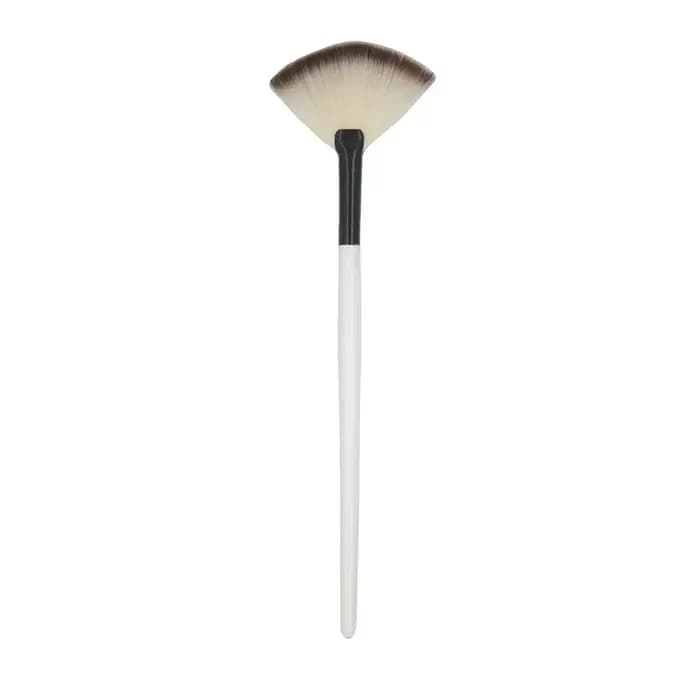 Brosse à reflets en forme d'éventail