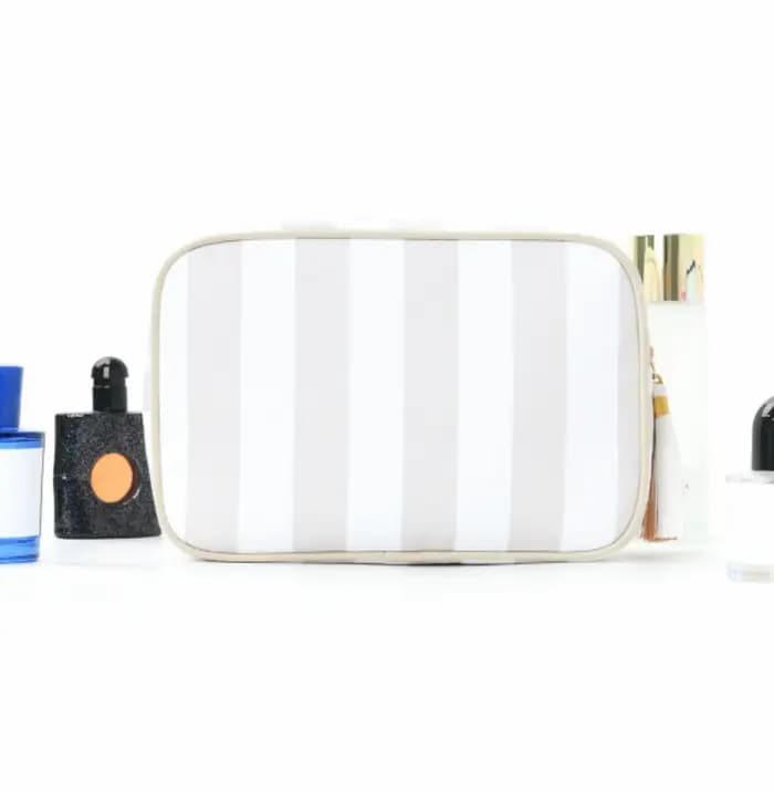 Trousse de maquillage personnalisée avec nom brodé