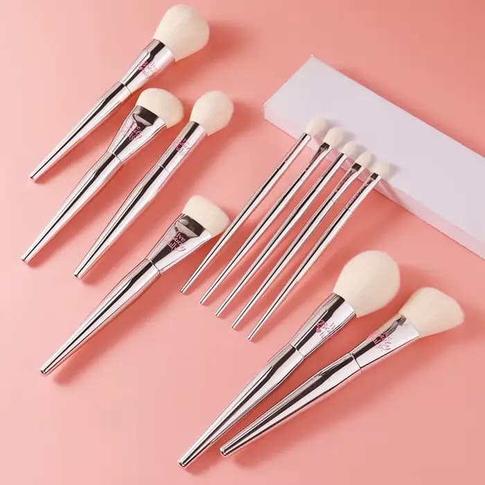 Argent pinceaux de maquillage entièrement fonctionnels de haute qualité fond de teint poudre fard à joues surbrillance