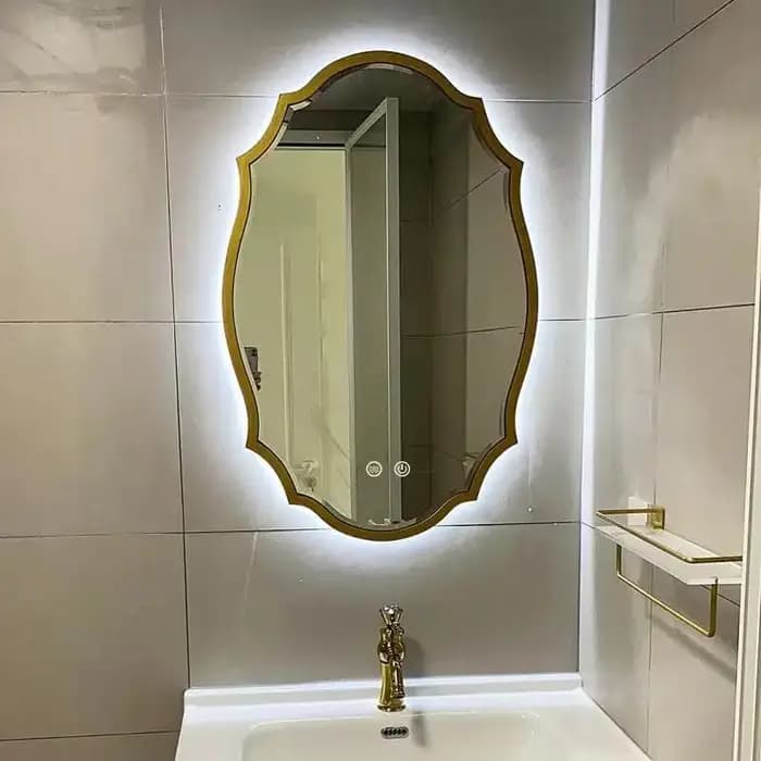 Miroir de maquillage rétro