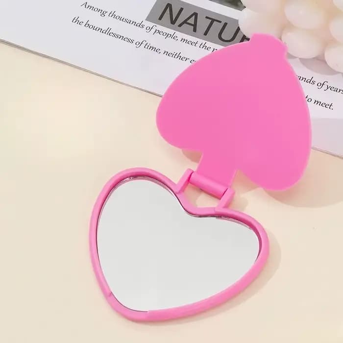 10 miroirs de poche en forme de cœur pour la Saint-Valentin