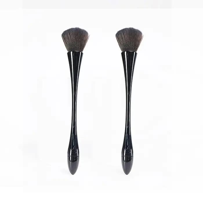 2 pinceaux de maquillage professionnels multi-usages
