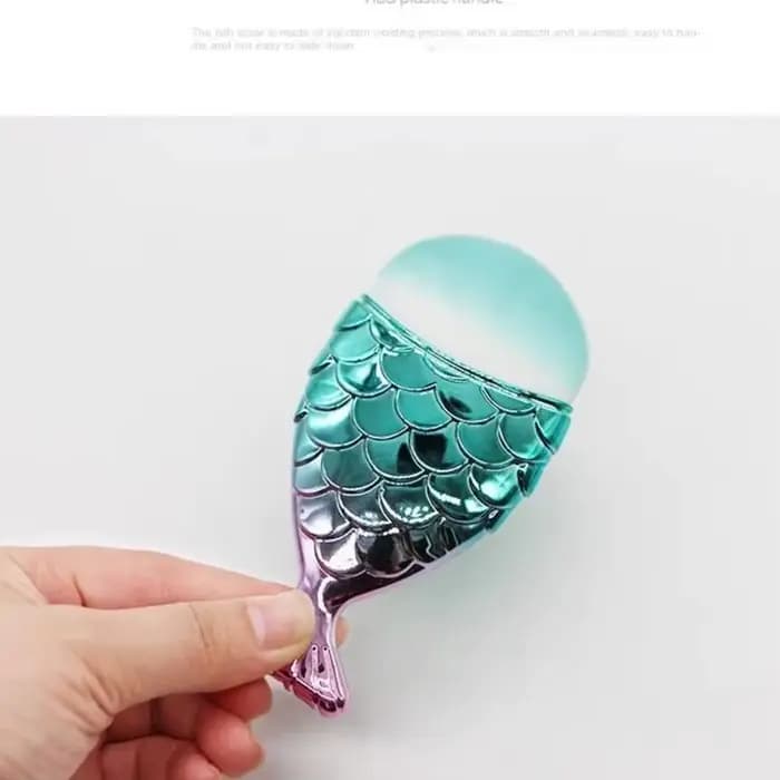 Brosse de maquillage en forme de queue de poisson
