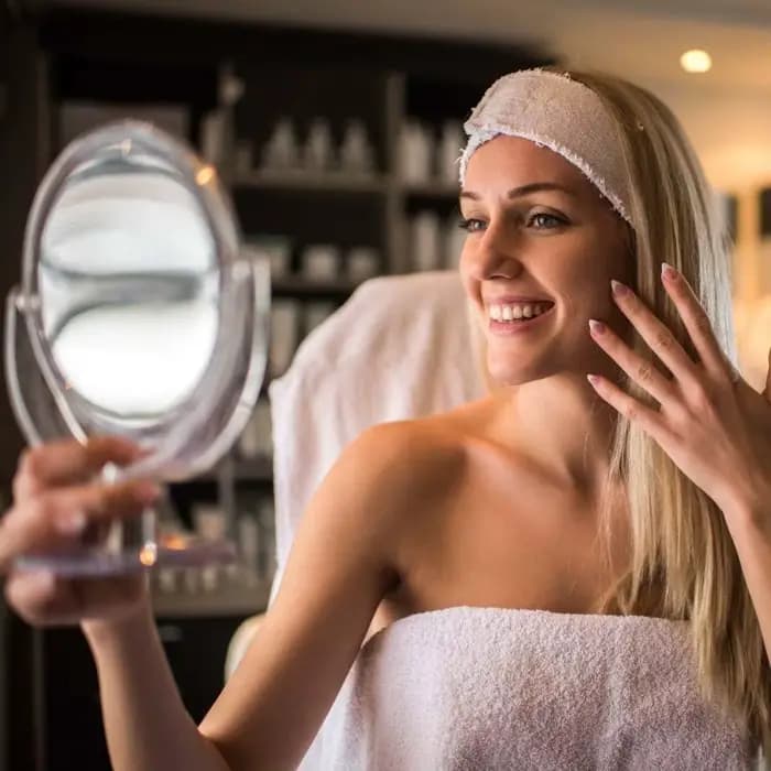 Miroir de maquillage avec support