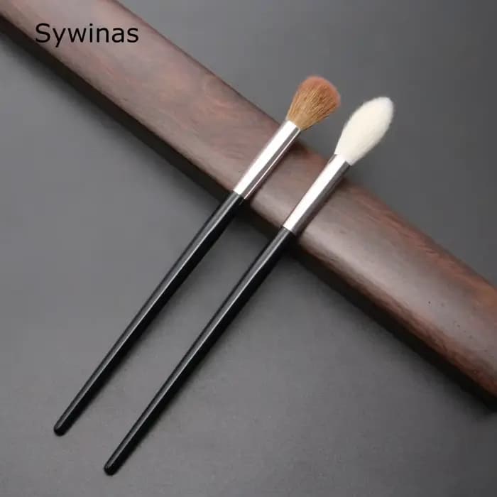 Pinceau de maquillage surligneur pour fard à joues cheveux naturels haute qualité mélangeur d'ombre à barrage contour