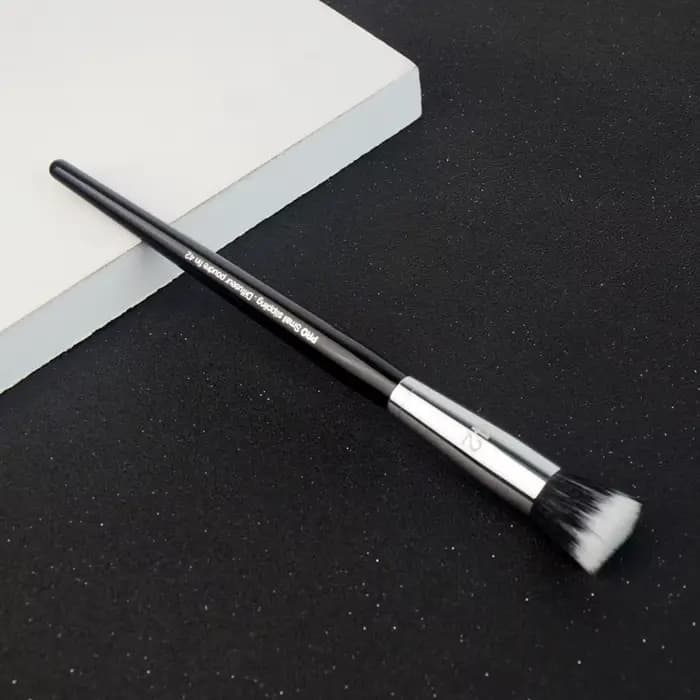 Pinceaux de maquillage Pro Small Stippling S # 42 petits détails partiels surligneur fard à joues