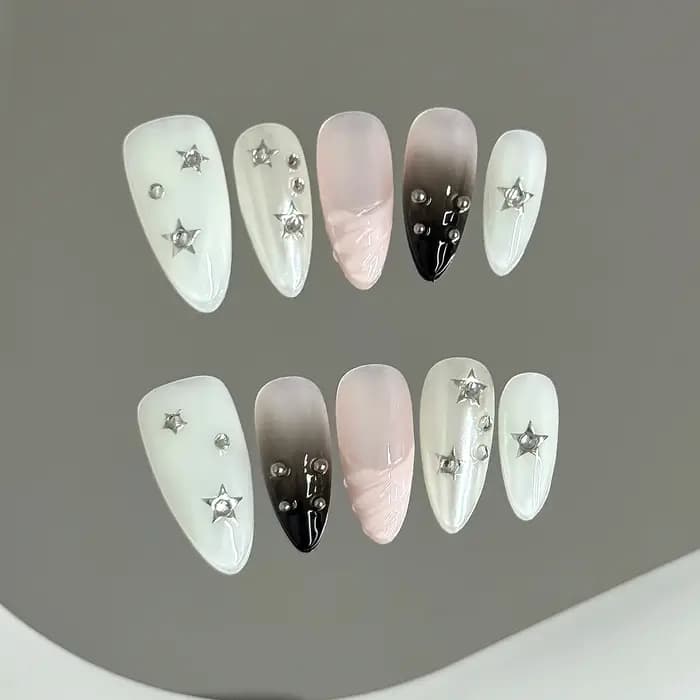 Faux ongles violet foncé