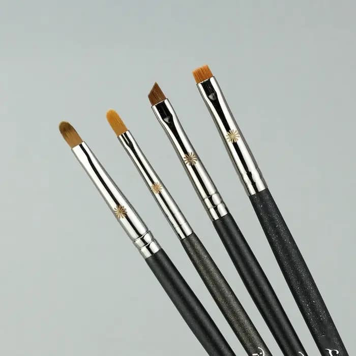 1pc précision Eyeliner biseauté correcteur pinceaux de maquillage conique paupière