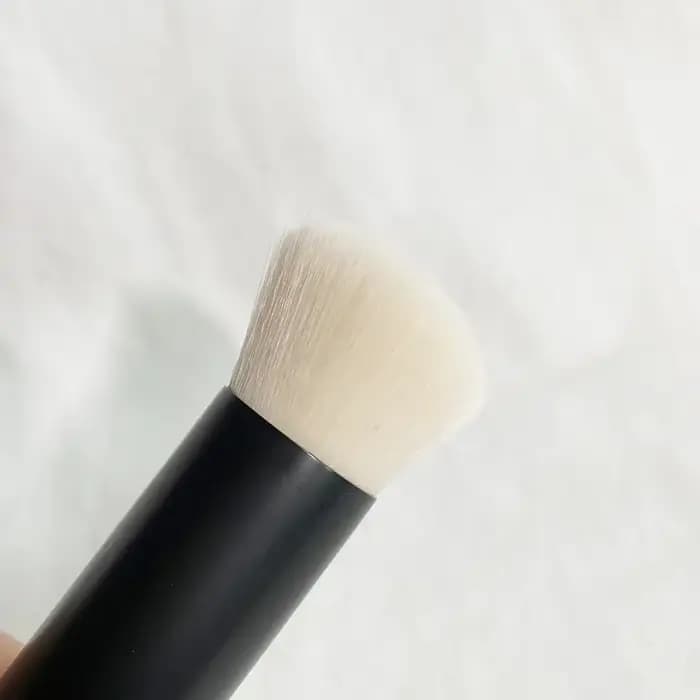Pinceau de mélangeation n°1 incliné pour fond de teint Vanish