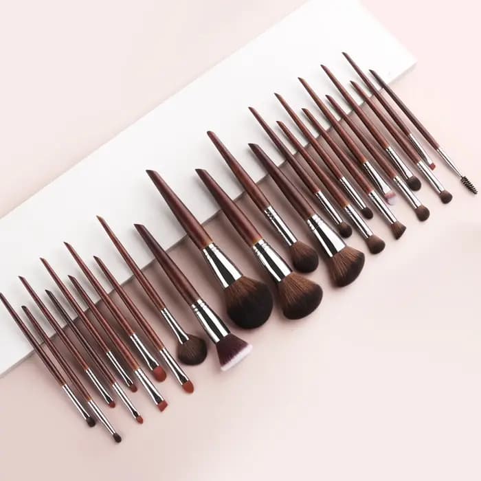 24 pinceaux de maquillage avec poignées en bois ensemble