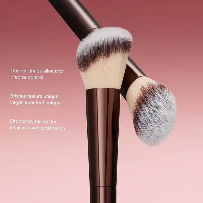 No. 15 pinceau à Blush sablier contour coudé