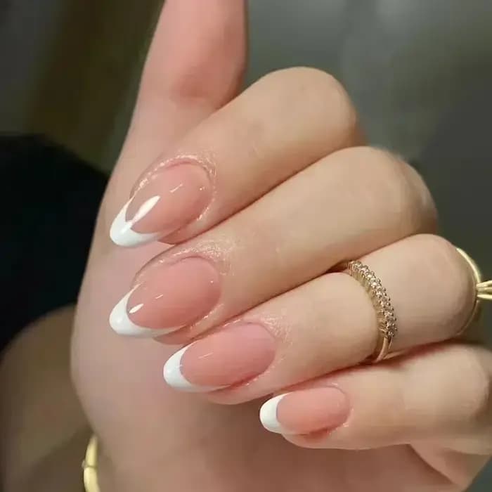 Faux ongles français en amande, avec colle à pression sur bord blanc, Design portable, pointes Stile