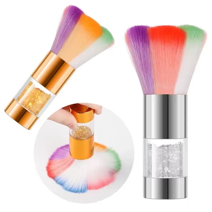 Grands pinceaux de maquillage moelleux