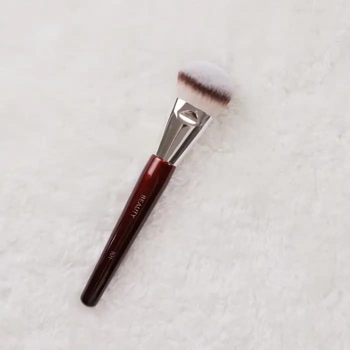 101 pinceau de fond de teint profilé
