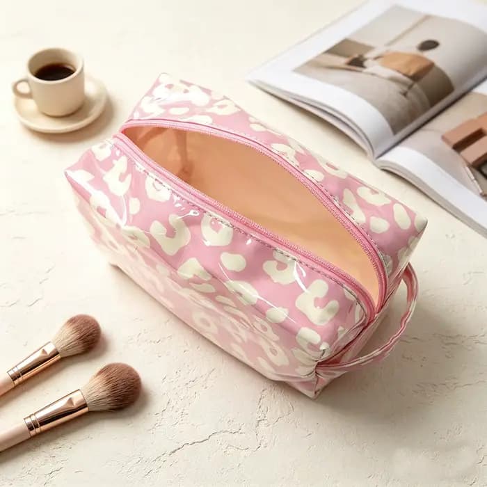 Trousse de maquillage léopard avec poignée
