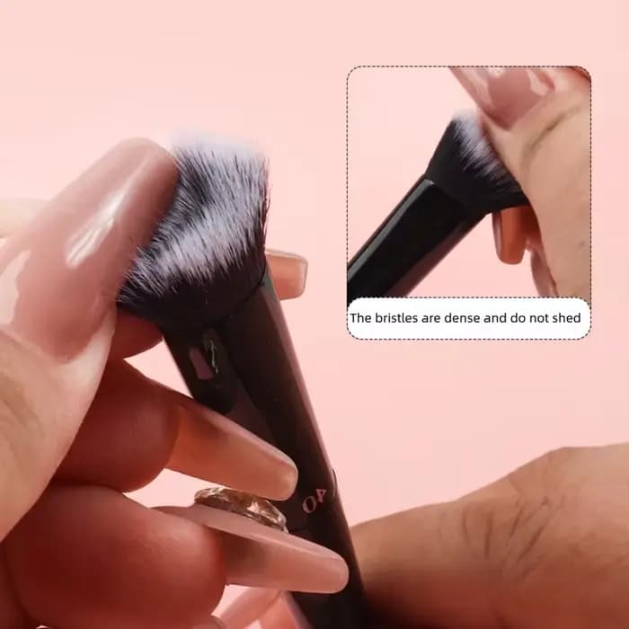 Pinceau de maquillage correcteur en Fiber douce