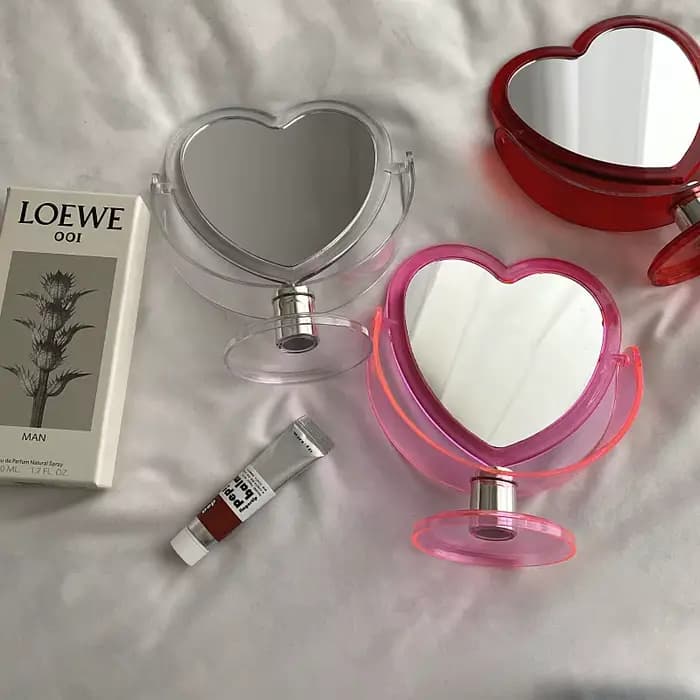 Miroir cosmétique double face en forme de cœur de style coréen