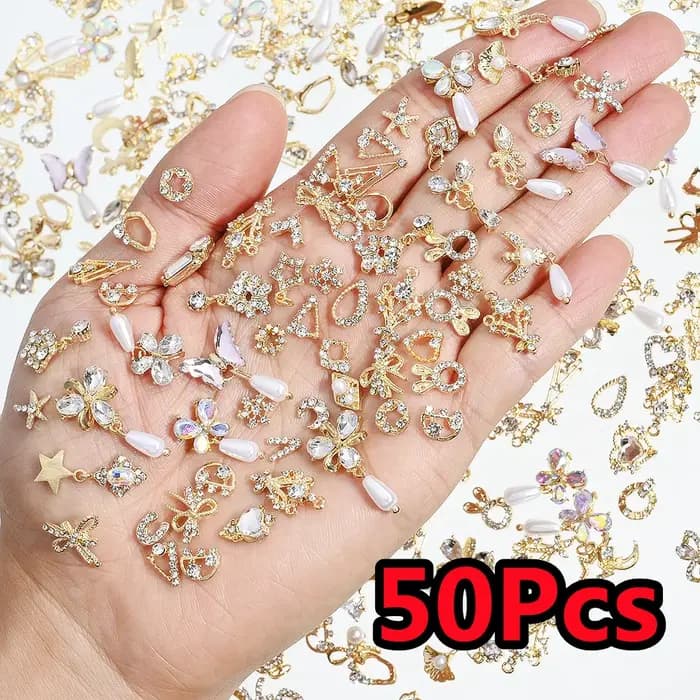Breloques pour ongles en métal