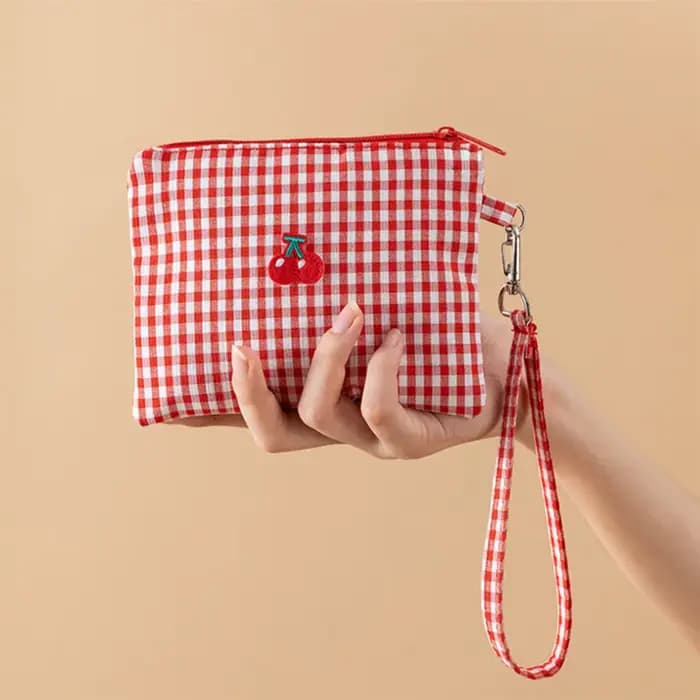 Sac de maquillage en toile cerise