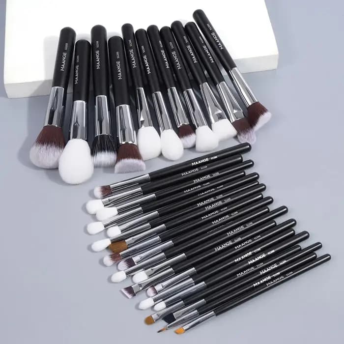 Ensemble de pinceaux de maquillage professionnels
