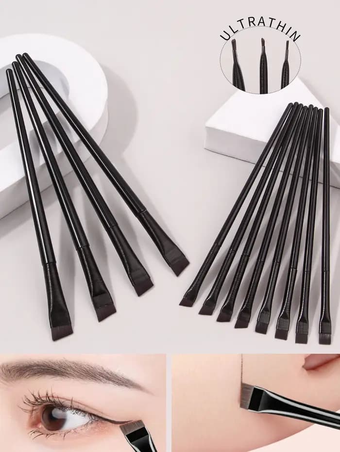 Lot de 12 pinceaux de maquillage : Pinceau eyeliner Scythe
