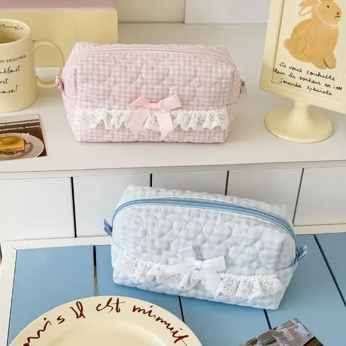 Trousse à crayons en dentelle à carreaux rose et bleu