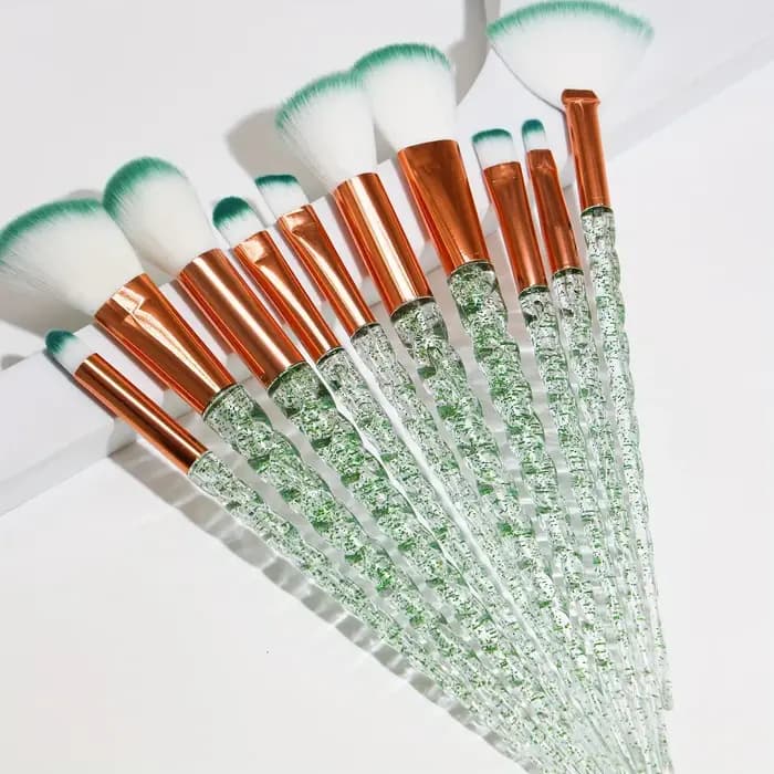 Ensemble de 10 pinceaux de maquillage colorés