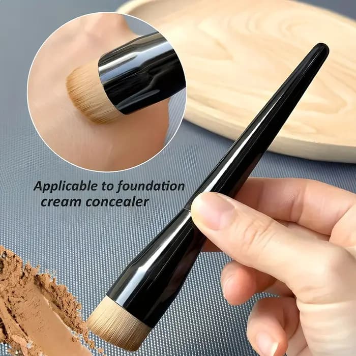 1 pinceau de maquillage de base