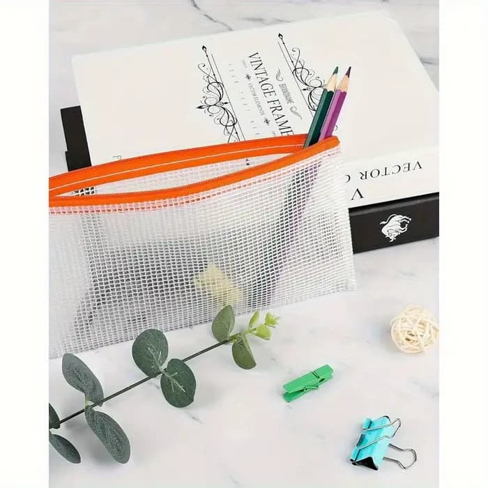 24 pochettes à crayons en vrac