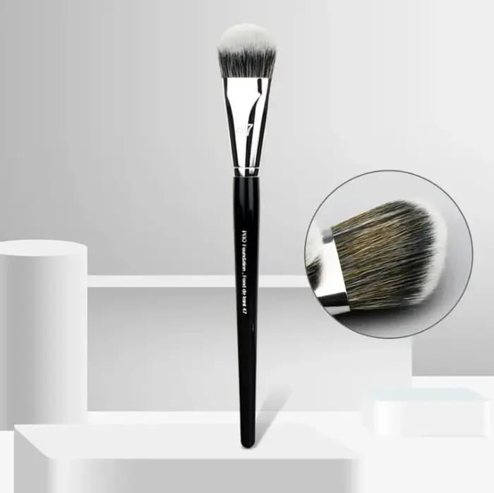 Brosse professionnelle pour fond de teint liquide pour femme