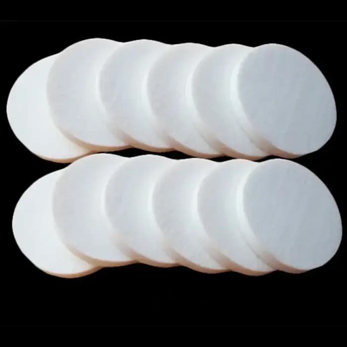 Bouffée de poudre cosmétique pour le visage