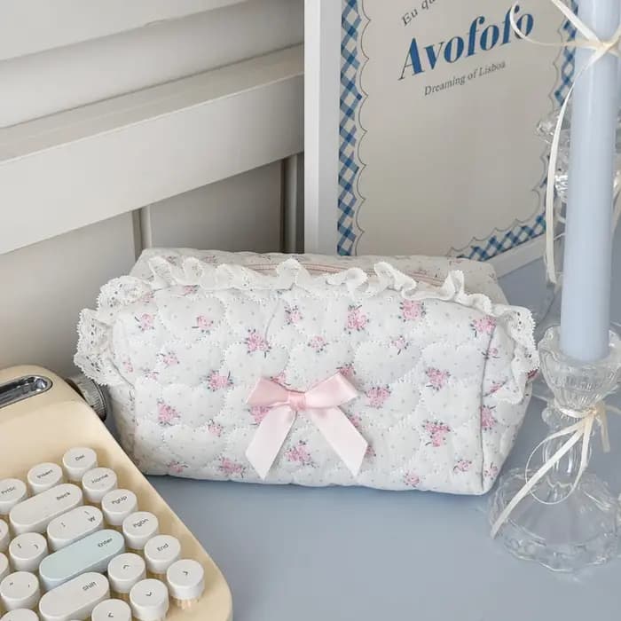 Petite trousse de maquillage en dentelle à fleurs roses pour femmes