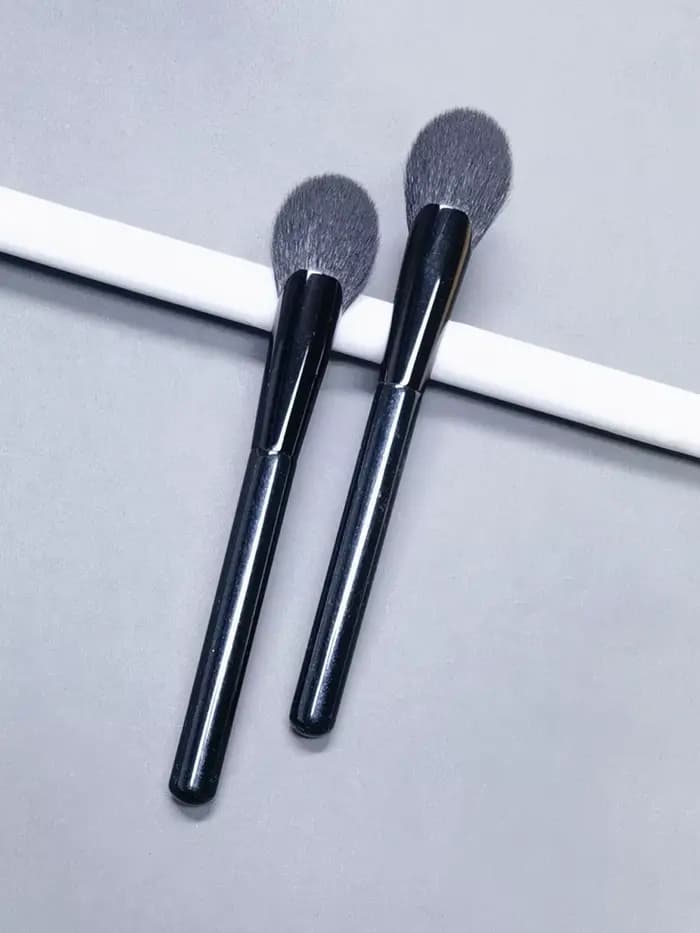 Pinceau de maquillage en poils de chèvre pour surligneur