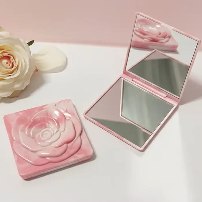 Miroir Rose carré de 7cm avec sac de rangement