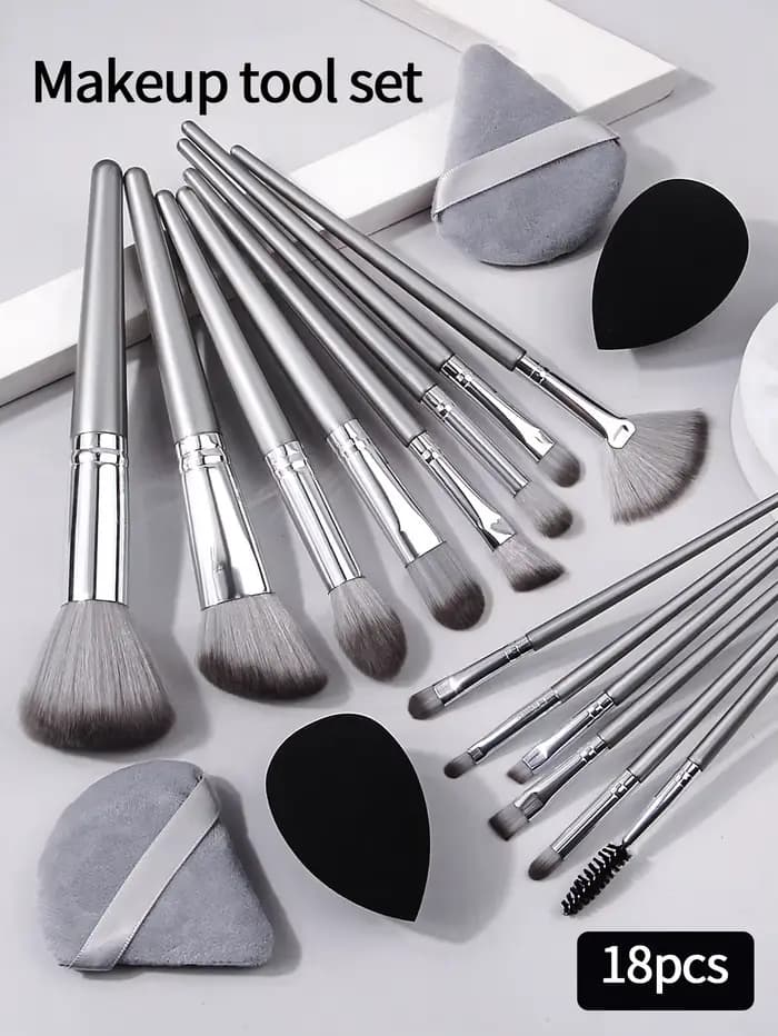 Ensemble de pinceaux de maquillage doux et moelleux